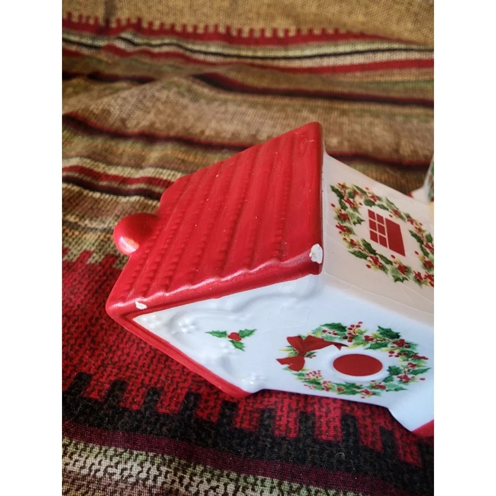 Salt‎ and Pepper Shakers Birdhouses Says Glory to God Religious red and White